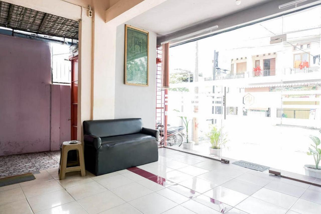 Waringin Residence Redpartner Medan Exterior photo